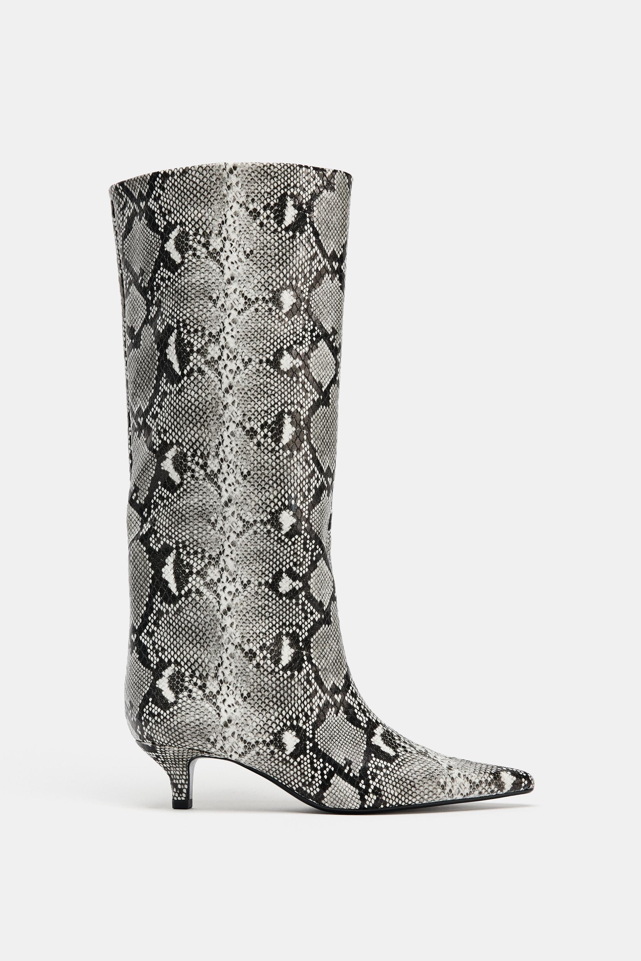 BOTTES À TALONS ET IMPRIMÉ ANIMALIER